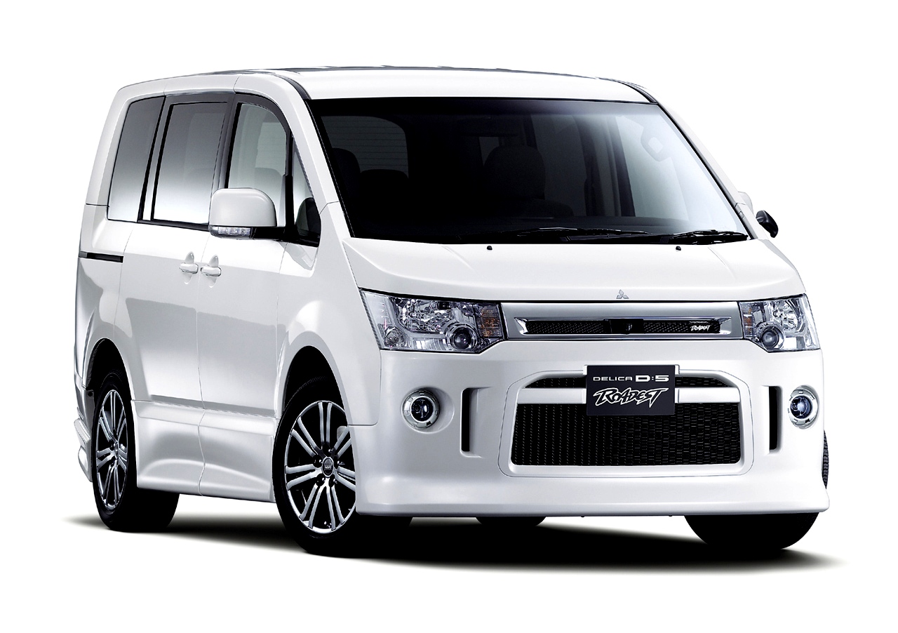 mitsubishi-delica-uk-for-sale-algysautos fron view of Delica D4