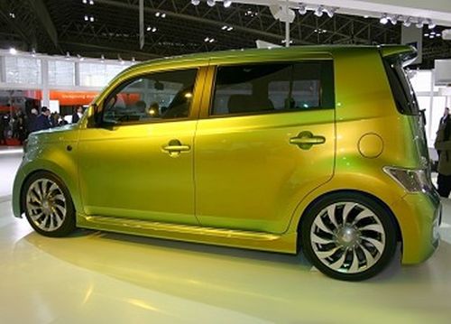 toyota-bb-uk-8 A goldy green car - the colour blowing you away.