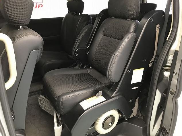 Nissan Elgrand welcab welfare vehicle seat