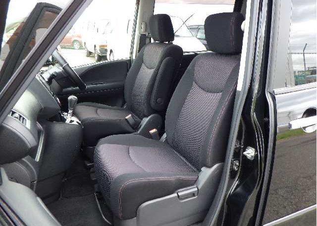 Nissan Serena supplied for sale fully UK registered direct from Japan