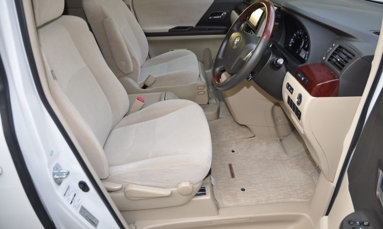 Toyota Vellfire supplied for sale fully UK registered direct from Imports