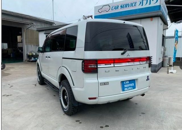 Mitsubishi Delica D5 supplied for sale fully UK registered direct from Imports